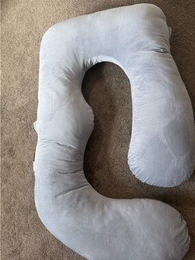 Momcozy Pregnancy pillow